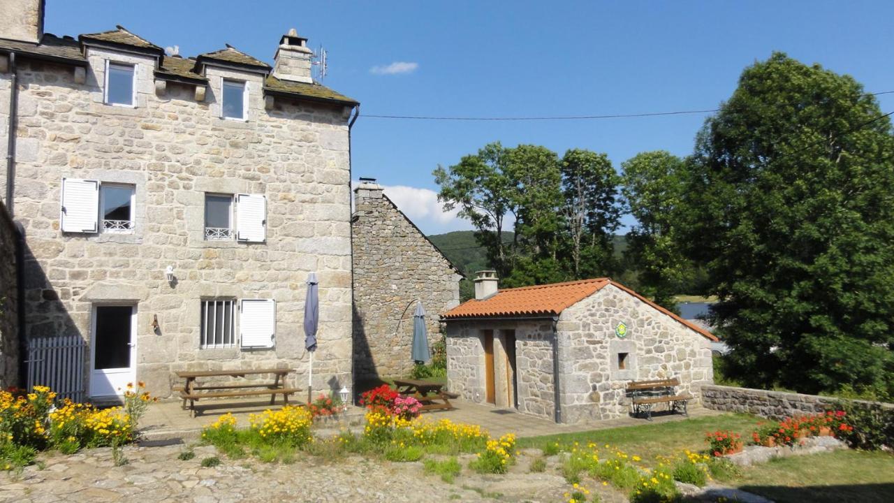 Gite Les Ducs Mialanes Exteriér fotografie